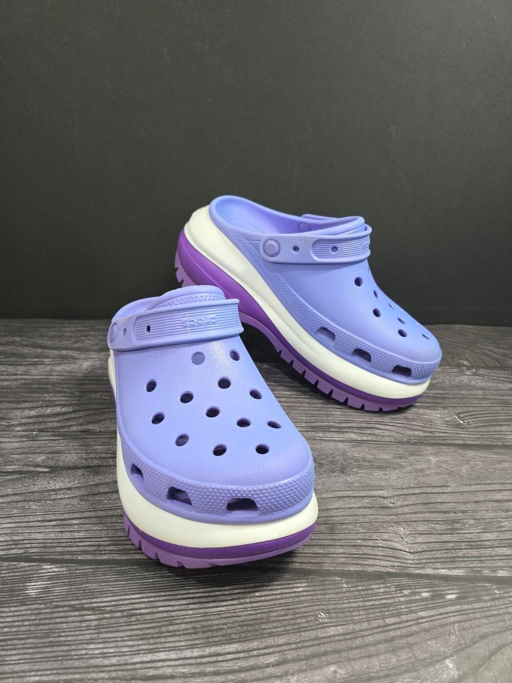 Crocs Classic Mega Crush Clog Galaxy Purple Platform Mens 7 / Womens 9 Excellent